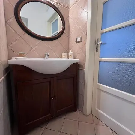 Casa Marisella * 滕皮奥保萨尼亚
